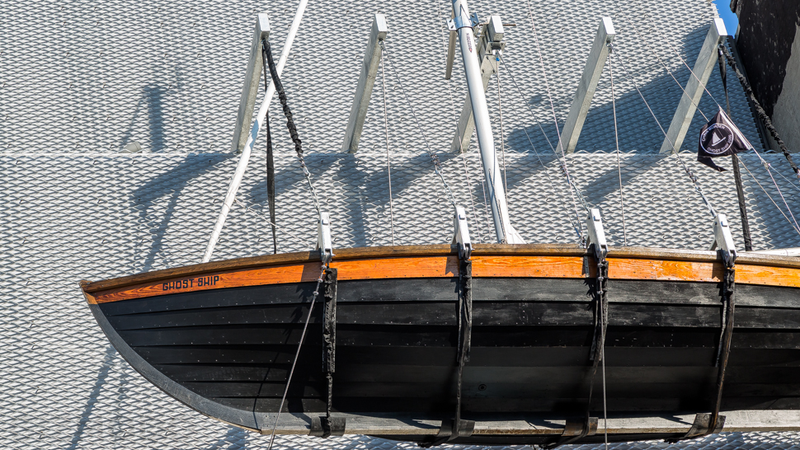 Illustration for article titled Every Museum Should Have a Flying RC Sailboat as a Sign